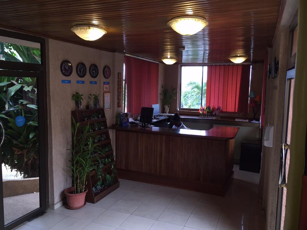 Sir Max Hotel Kumasi Exterior photo