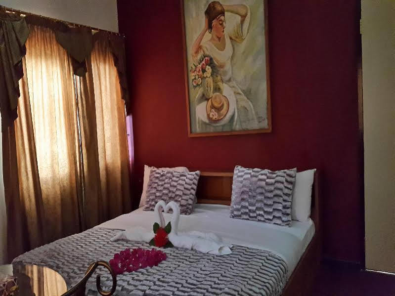 Sir Max Hotel Kumasi Exterior photo