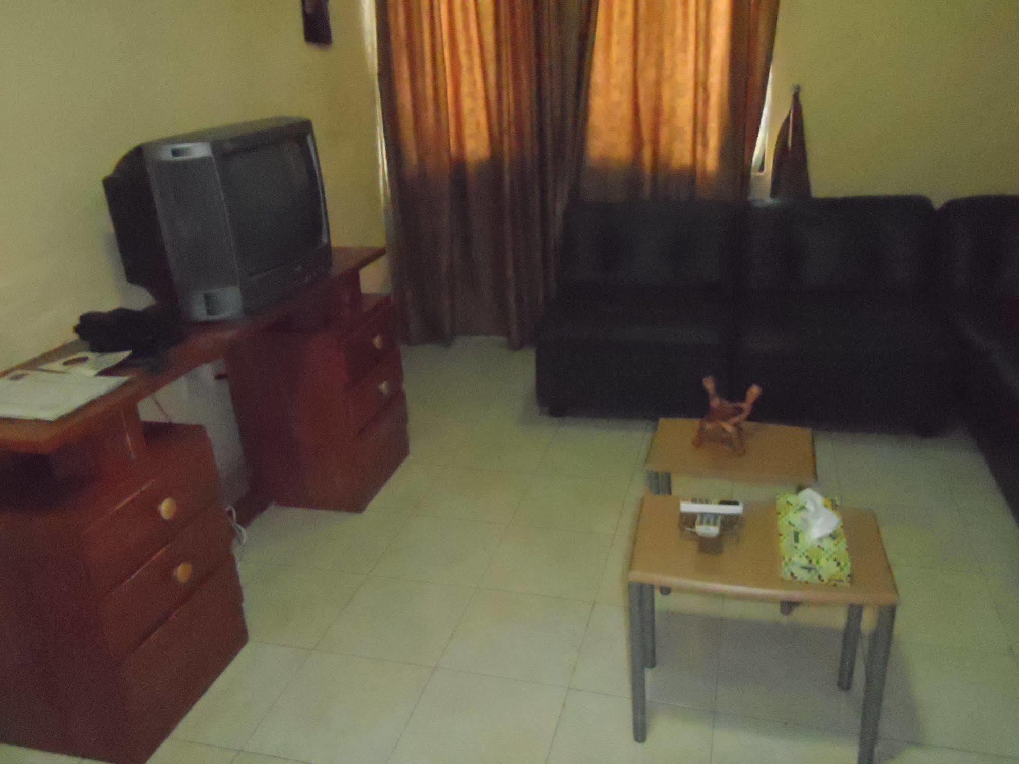 Sir Max Hotel Kumasi Exterior photo