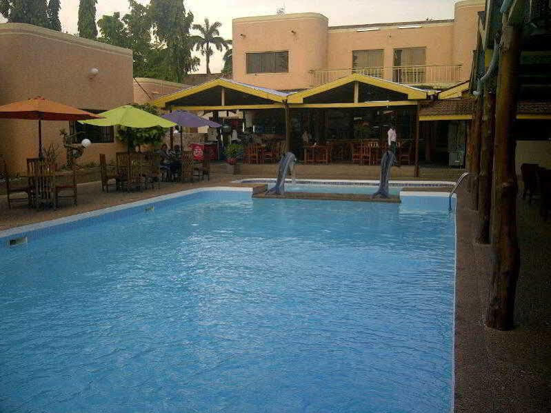 Sir Max Hotel Kumasi Exterior photo